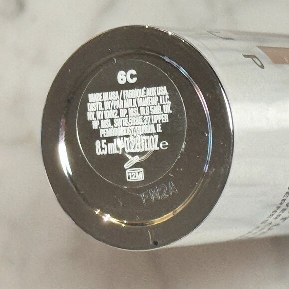 MILK MAKEUP Future Fluid Creamy Longwear Hydrating Concealer | 6C | NEW MAKEUP - Picture 3 of 5